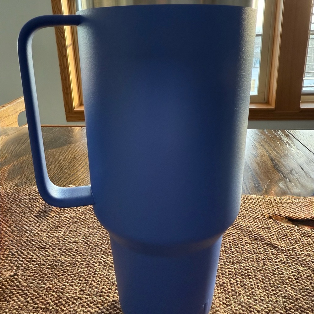 YETI 42oz Rambler - Blue Violet